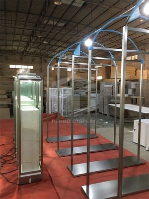 ODM Fashion Boutique Interior Design Clothing Showroom Design 8mm Tempered Glass